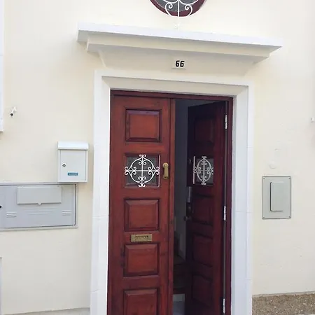 T2p Félix House