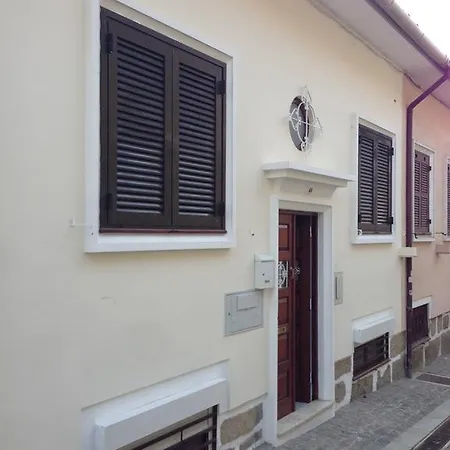 T2p Félix House